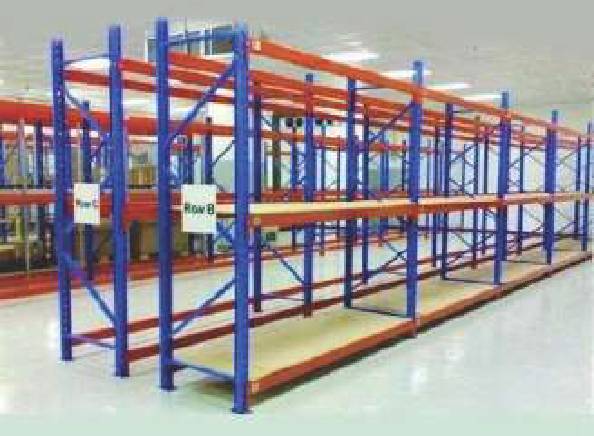 heavy-duty-storage-system-with-decking-panel